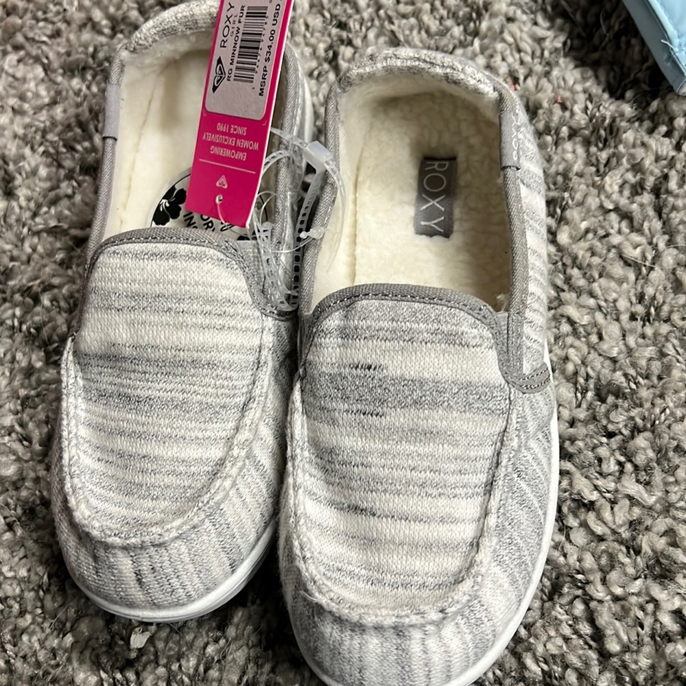 Girls Roxy memory foam slip ons